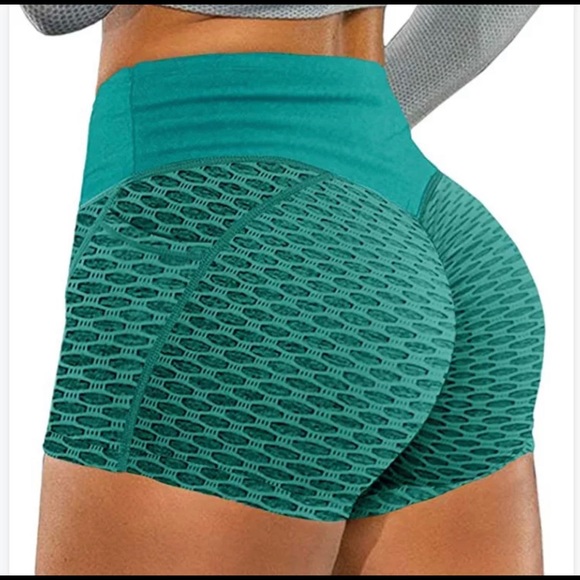 TikTok Shorts with Pockets ~ GREEN - Picture 1 of 3